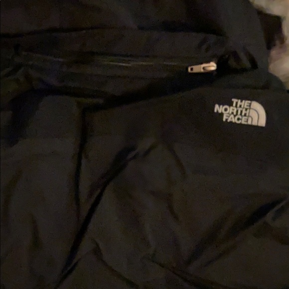 ✅The North Face Artigas Parka Boys Winter Jacket✅ - Picture 8 of 8